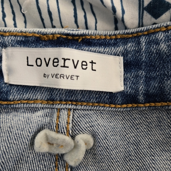 Jeans - Picture 1 of 3